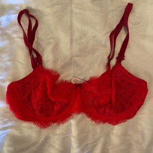 Victoria’s Secret Unlined Push-up 34D